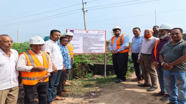 মতলব পৌরসভায় ৫৫০ মিটার রাস্তা নির্মাণকাজের উদ্বোধন