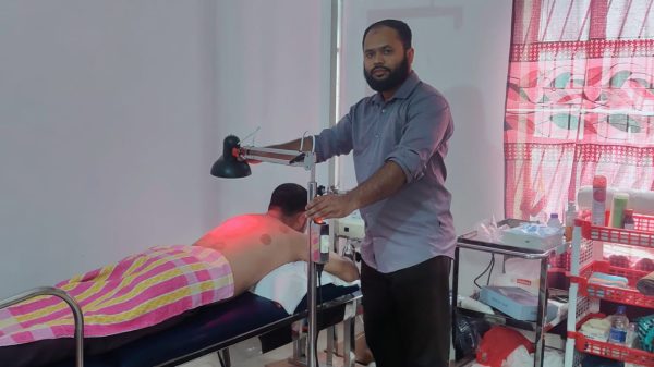 চাঁদপুর শহরে ‘অ্যাকটিভ ফিজিওথেরাপি অ্যান্ড হিজামা সেন্টার’-এর যাত্রা শুরু