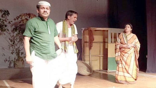 ইলিশের নদী ও জেলেদের জীবনসংগ্রাম নিয়ে প্রশংসিত ‘জলরূপালী’