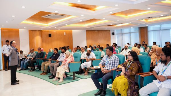 ড্যাফোডিল বিশ্ববিদ্যালয়ের শিক্ষকদের জন্য ‘গবেষণা ও গ্রান্ট রাইটিং’ প্রশিক্ষণ