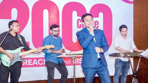 মায়ের গানের সুরে শিল্পী হয়ে ওঠা অনির্বাণ সাহার দীর্ঘ সাংস্কৃতিক যাত্রা