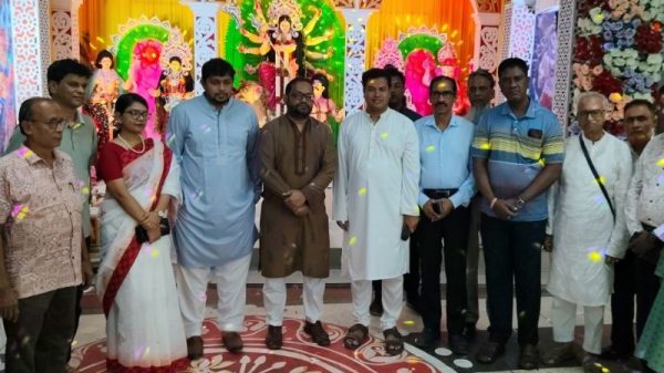 মতলব দক্ষিণে পূজামণ্ডপ পরিদর্শনে জেলা প্রশাসক