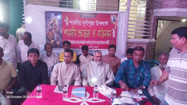 শাহরাস্তি পৌরসভার পূজামণ্ডপ পরিদর্শনে বিএনপি নেতা আক্তার হোসেন পাটোয়ারী