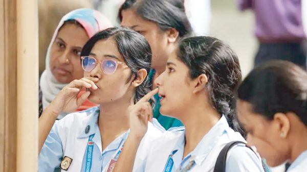 জিপিএ-৫-এর দৌড়ে চাপা পড়ছে প্রতিভা