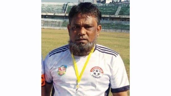 মাঠ ছাড়েননি জসিম পাটোয়ারী, স্বপ্ন দেখেন চাঁদপুরের ফুটবল নিয়ে