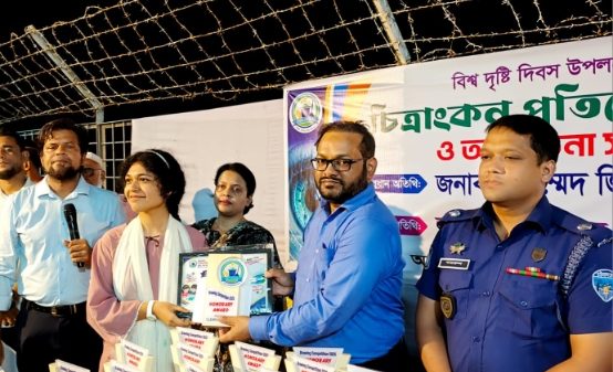 শিশুদের চোখ ও স্বাস্থ্যের যত্ন ছোটবেলা থেকেই নিশ্চিত করতে হবে