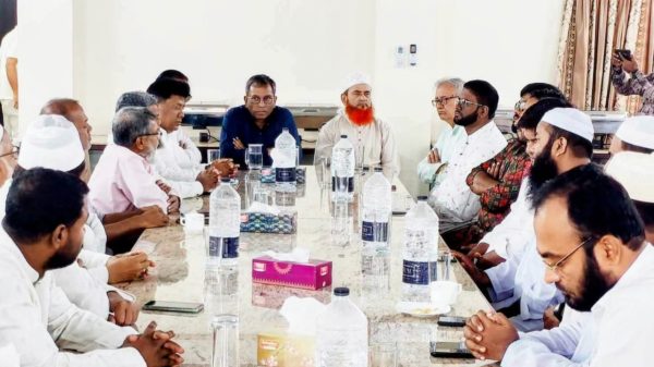 সম্প্রীতির বন্ধনে দুর্গাপূজা উদযাপনে চাঁদপুরে সর্বদলীয় মতবিনিময় সভা