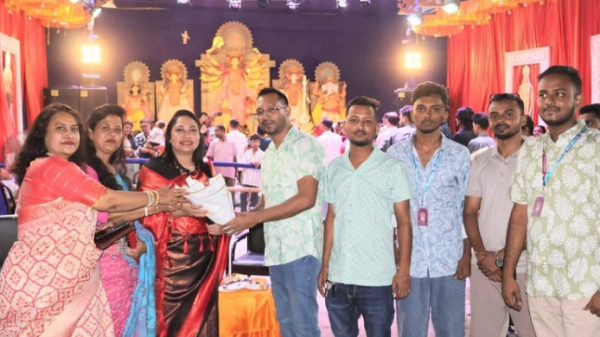 পূজামণ্ডপের নিরাপত্তা পরিদর্শনে অতিরিক্ত পুলিশ সুপার নাদিরা নূর